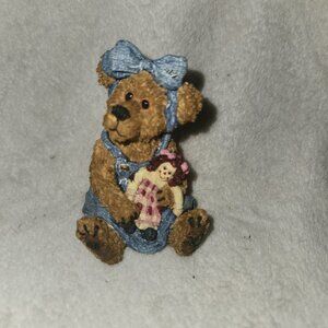 "Salley Quignapple w/ Annie" **Retired** Boyds Bears Bearstone Figurine